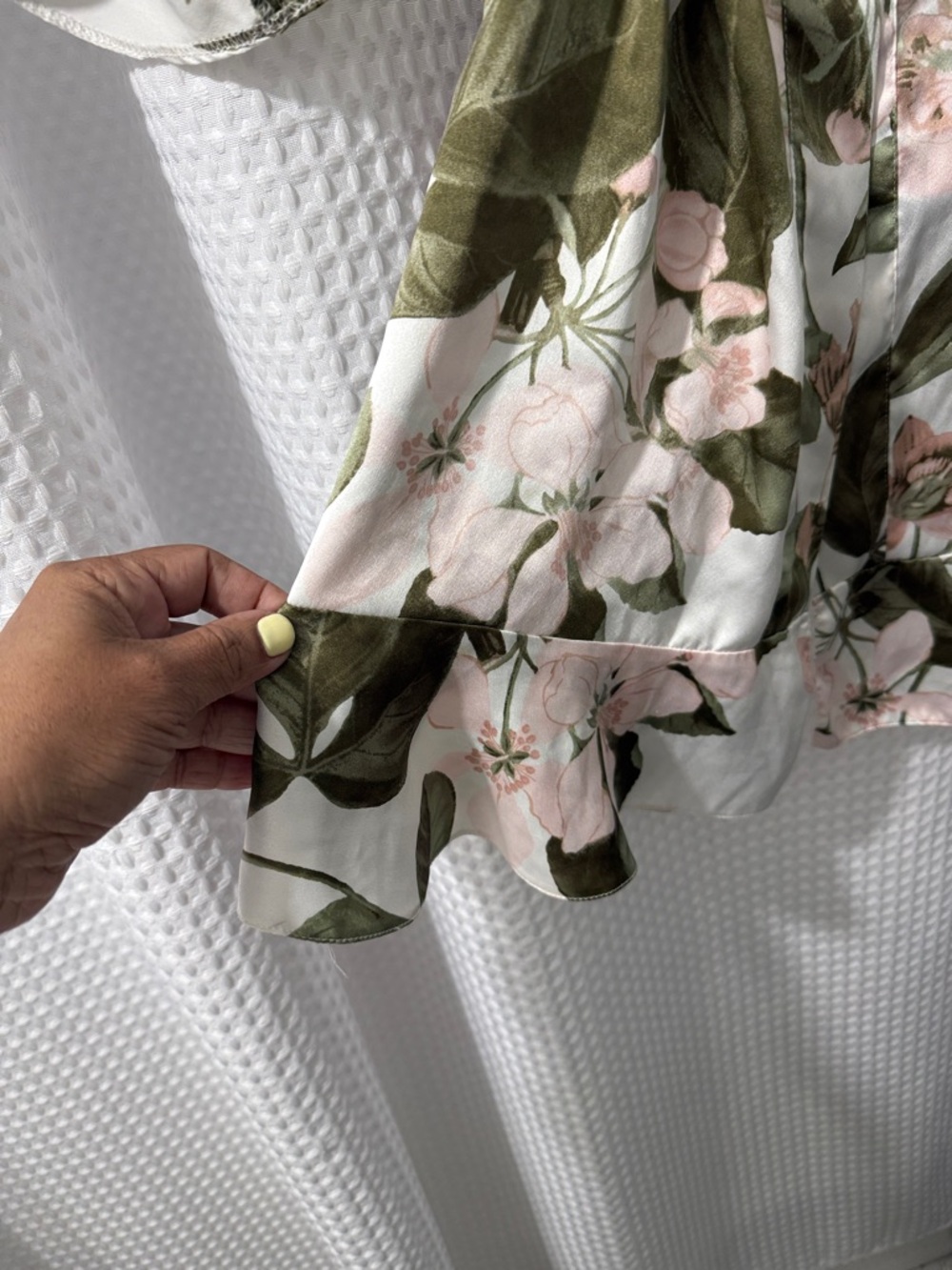 Victoria Secret Green Floral Satin Kimono Robe Ruffle Flounce Size M/L - Picture 7 of 10
